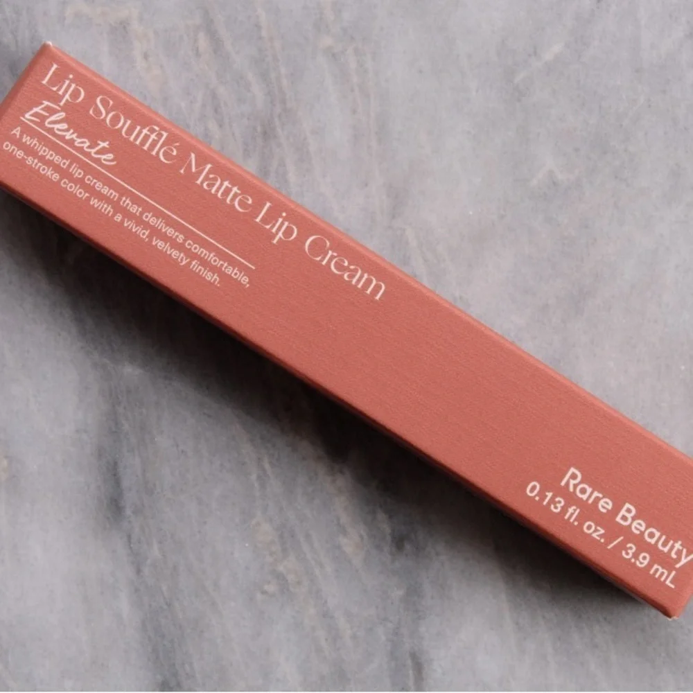 RARE BEAUTY LIP SOUFFLE MATTE CREAM LIPSTICK - ELEVATE COLOR